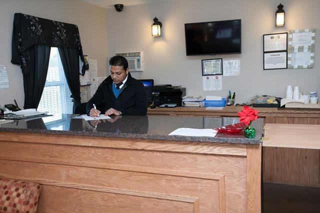 Red Carpet Inn, Alexandria Interior photo